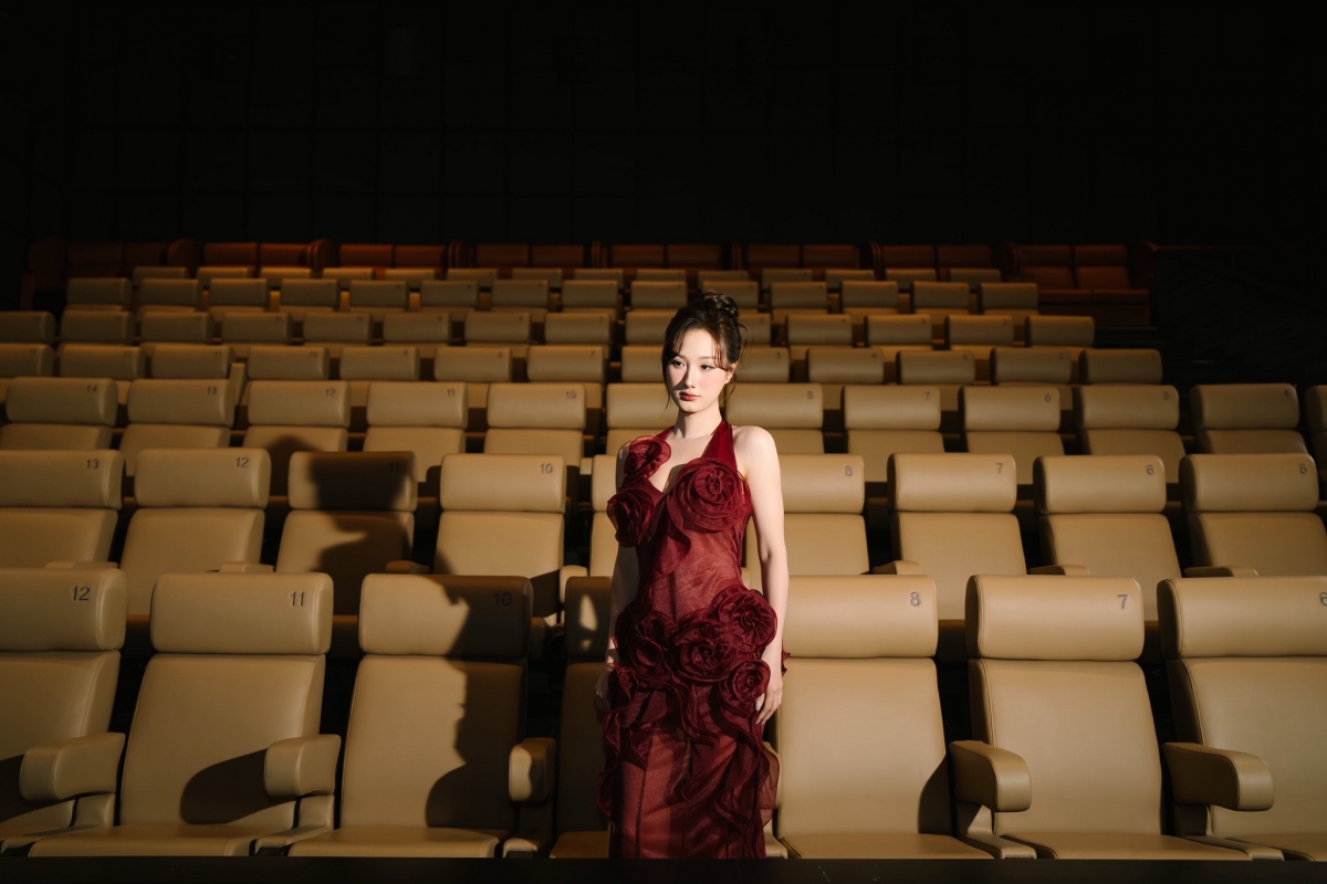  tinh mot dem cua huynh anh xuat hien vai canh da gay bao hinh anh 9