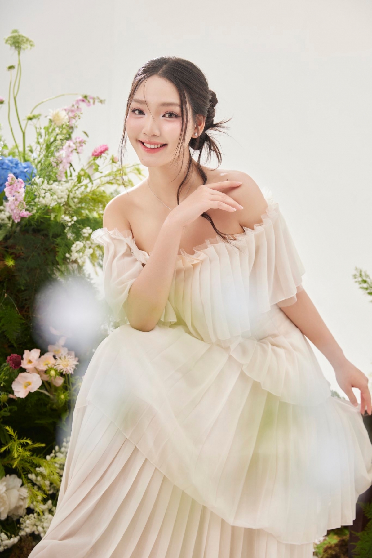 my nhan viet so huu 3 bo phim tram ty du moi 18 tuoi hinh anh 6