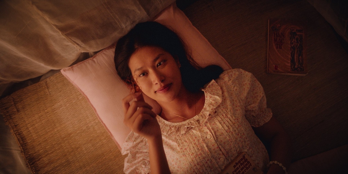 De mat moc tren man anh rong buoc di tao bao cua hoa hau thien An hinh anh 1