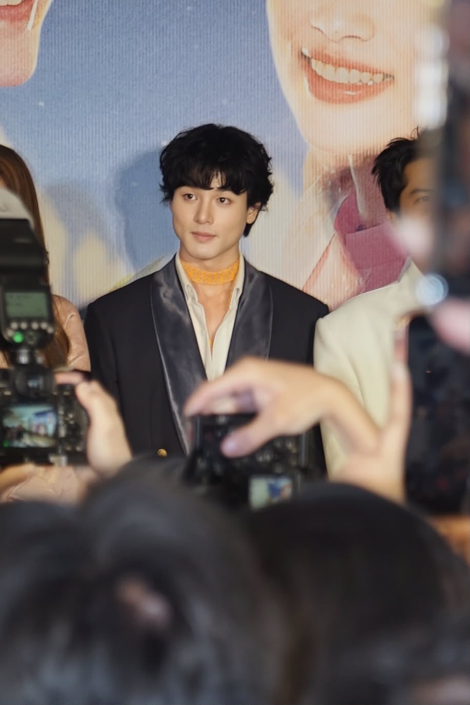 ngoai hinh nam chinh dong cap cung hoa hau thien An trong hen em ngay nhat thuc hinh anh 6