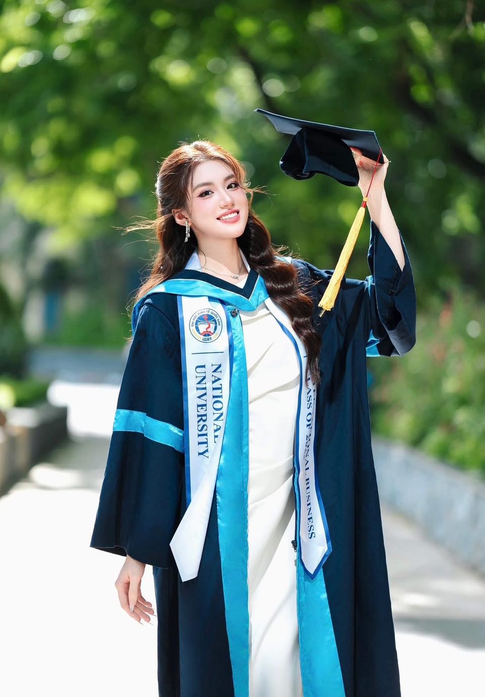 thanh tich hoc tap an tuong cua nhung nang hau miss world vietnam hinh anh 1