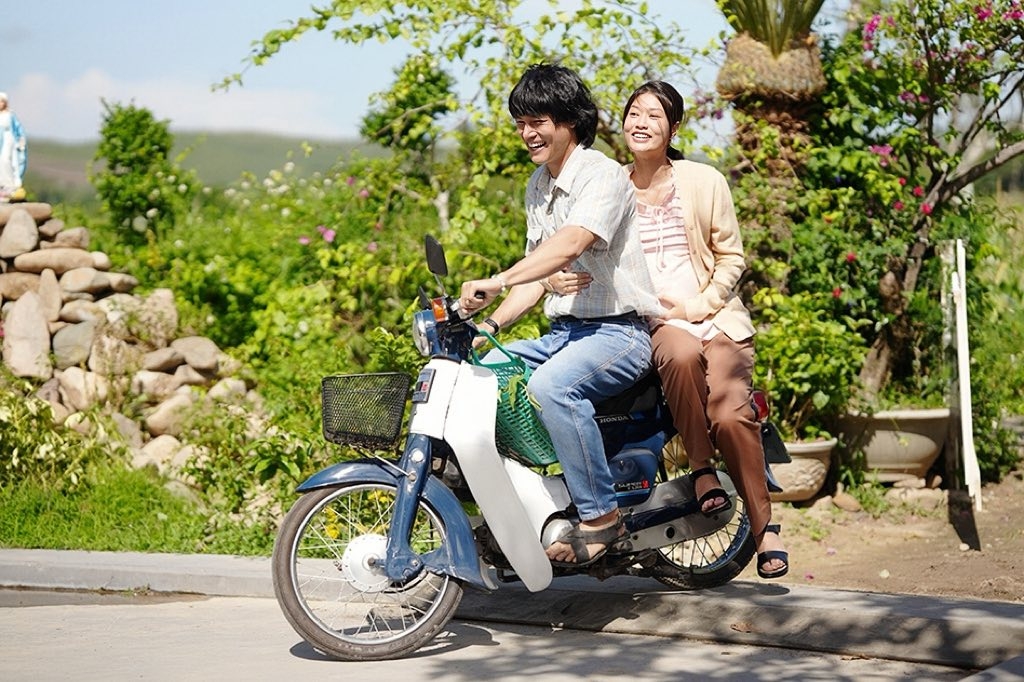 ngoai hinh nam chinh dong cap cung hoa hau thien An trong hen em ngay nhat thuc hinh anh 2