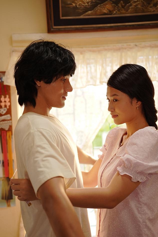 ngoai hinh nam chinh dong cap cung hoa hau thien An trong hen em ngay nhat thuc hinh anh 1