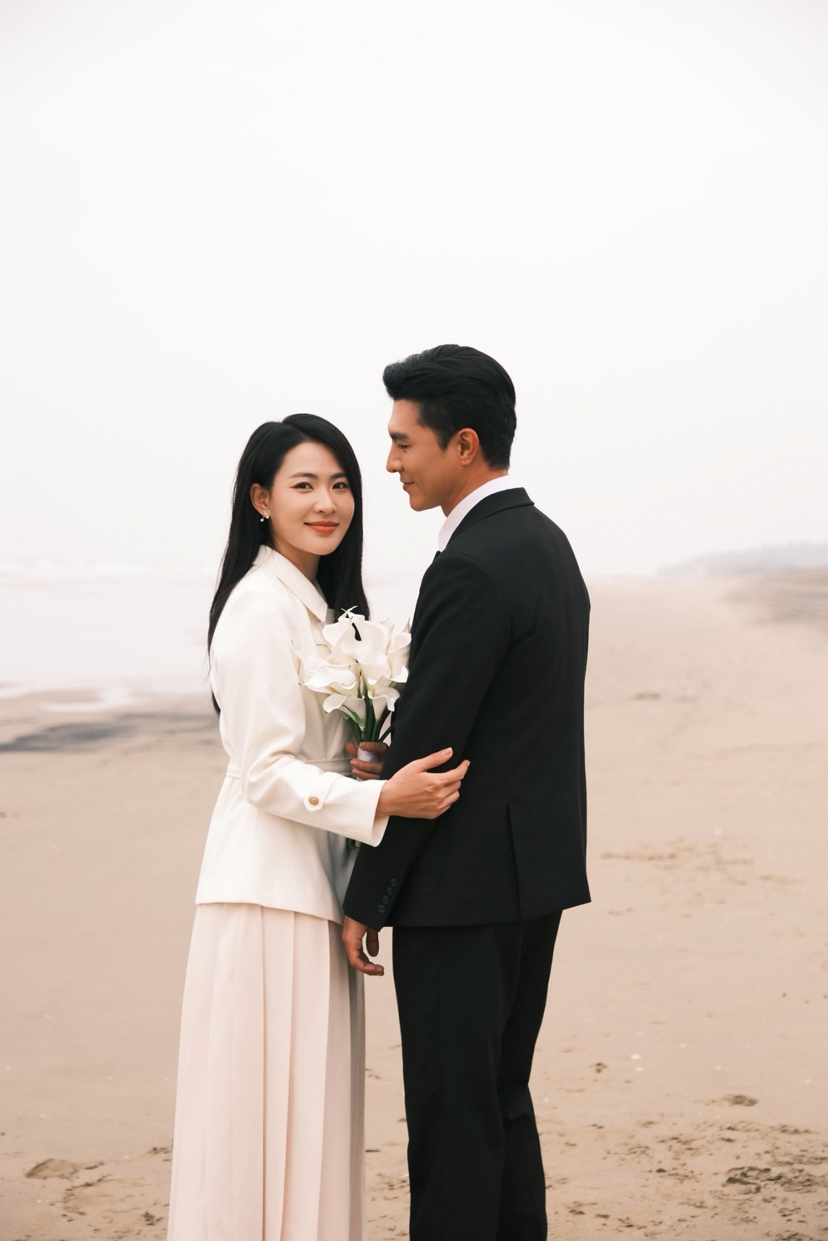 Anh hau truong lang man man cau hon cua kien - lam anh trong khong gioi han hinh anh 6