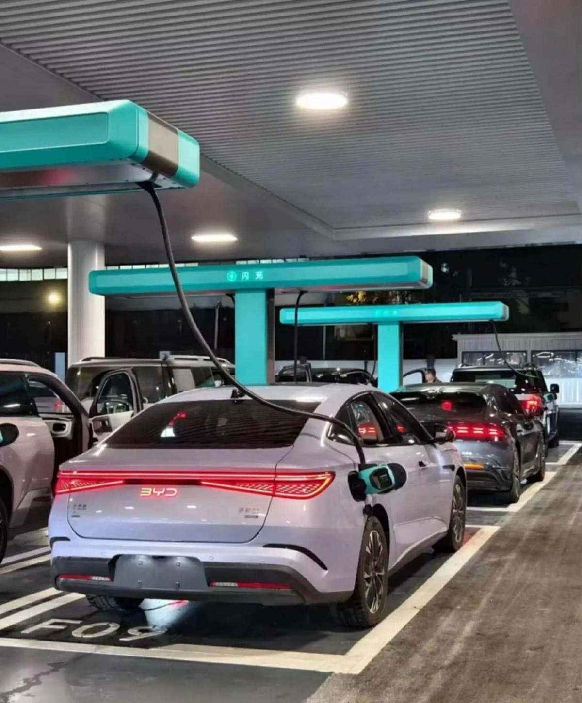 byd gay soc voi cong nghe sac 5 phut, bmw to ra hoai nghi ve tinh thuc te hinh anh 1