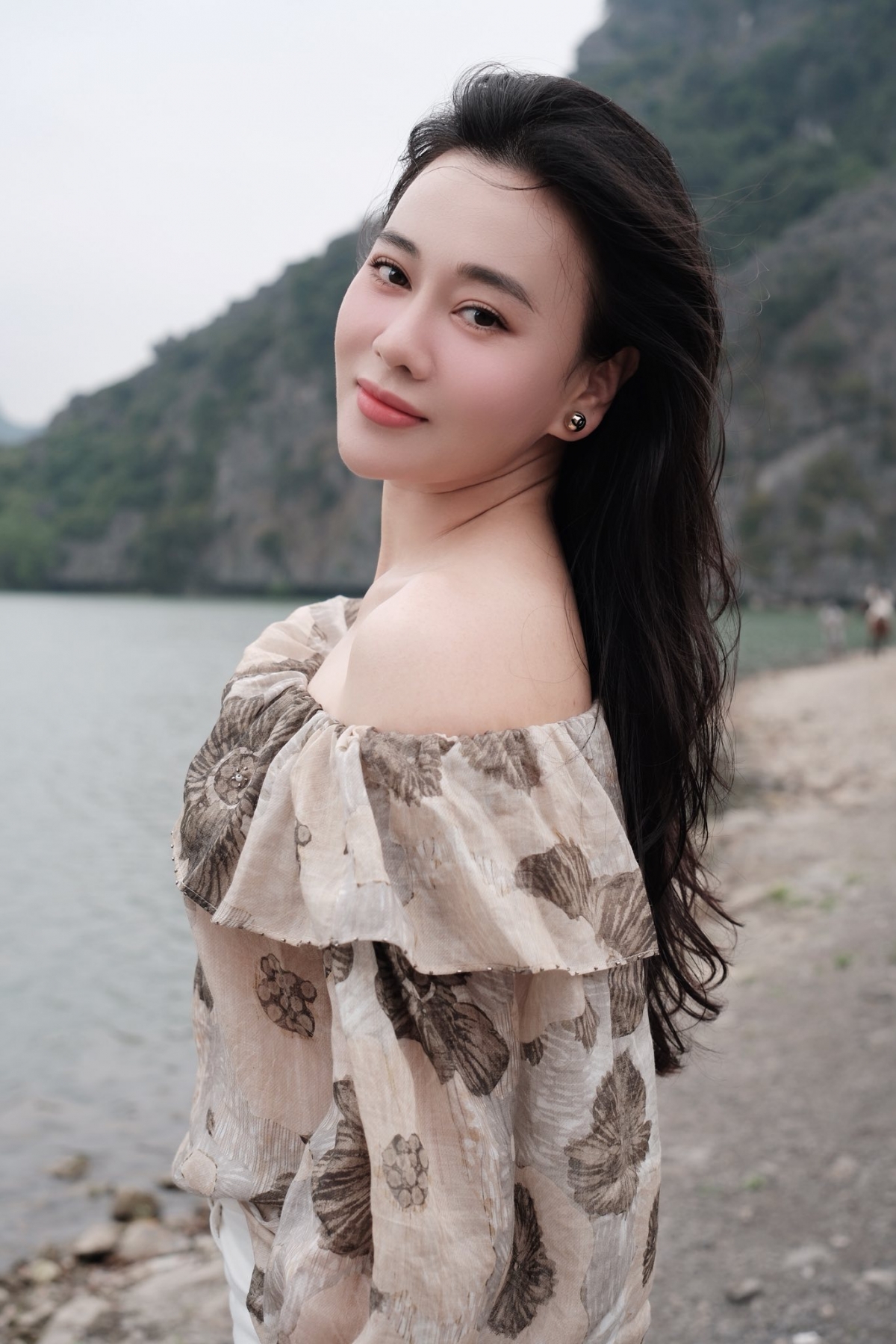 phuong oanh hiem hoi cap nhat cuoc song sau bien co hinh anh 1