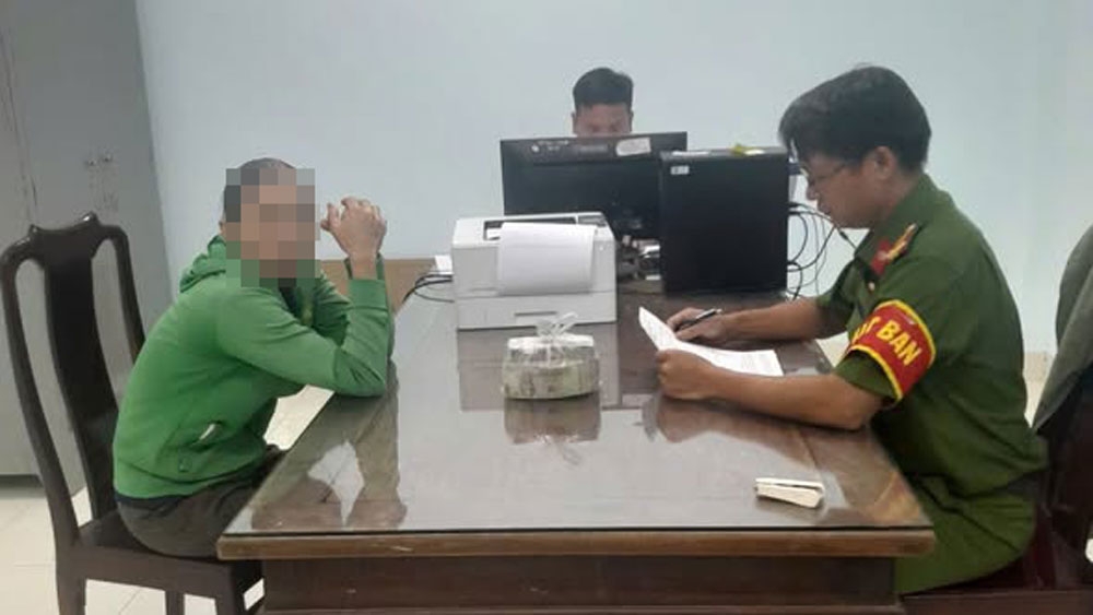 chua day 1 gio, tom gon doi tuong trom 300 trieu dong o Dong nai hinh anh 1