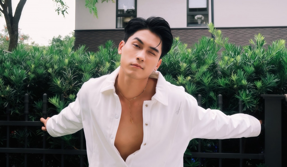 sao viet 19 4 vo Dien gia huy xin loi vi loat tin don tinh cam hinh anh 1