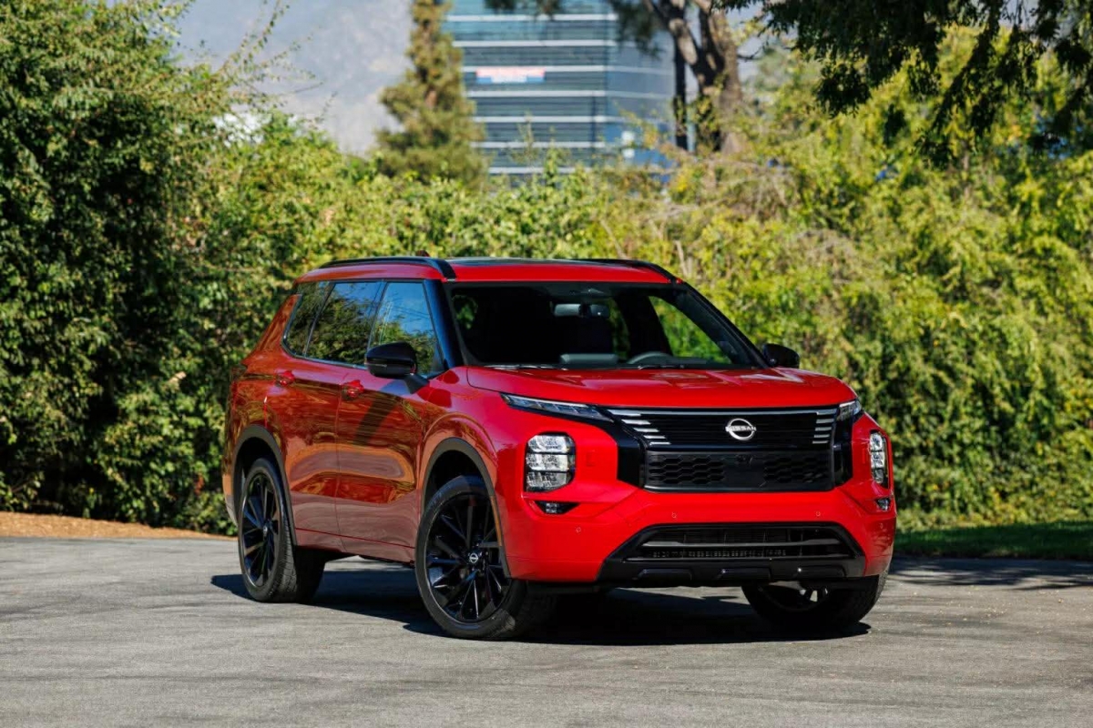 nissan cat giam 11 mau xe, he lo loat ten co nguy co bi khai tu hinh anh 2