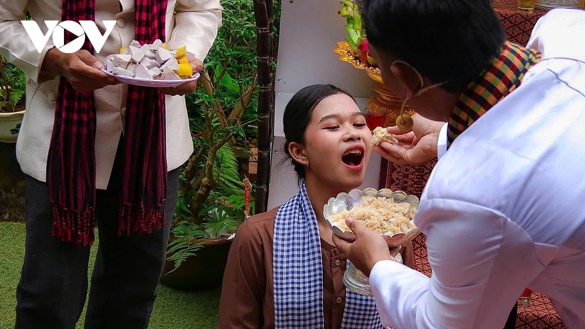 ok om bok festival - a living khmer tradition in southern vietnam picture 8