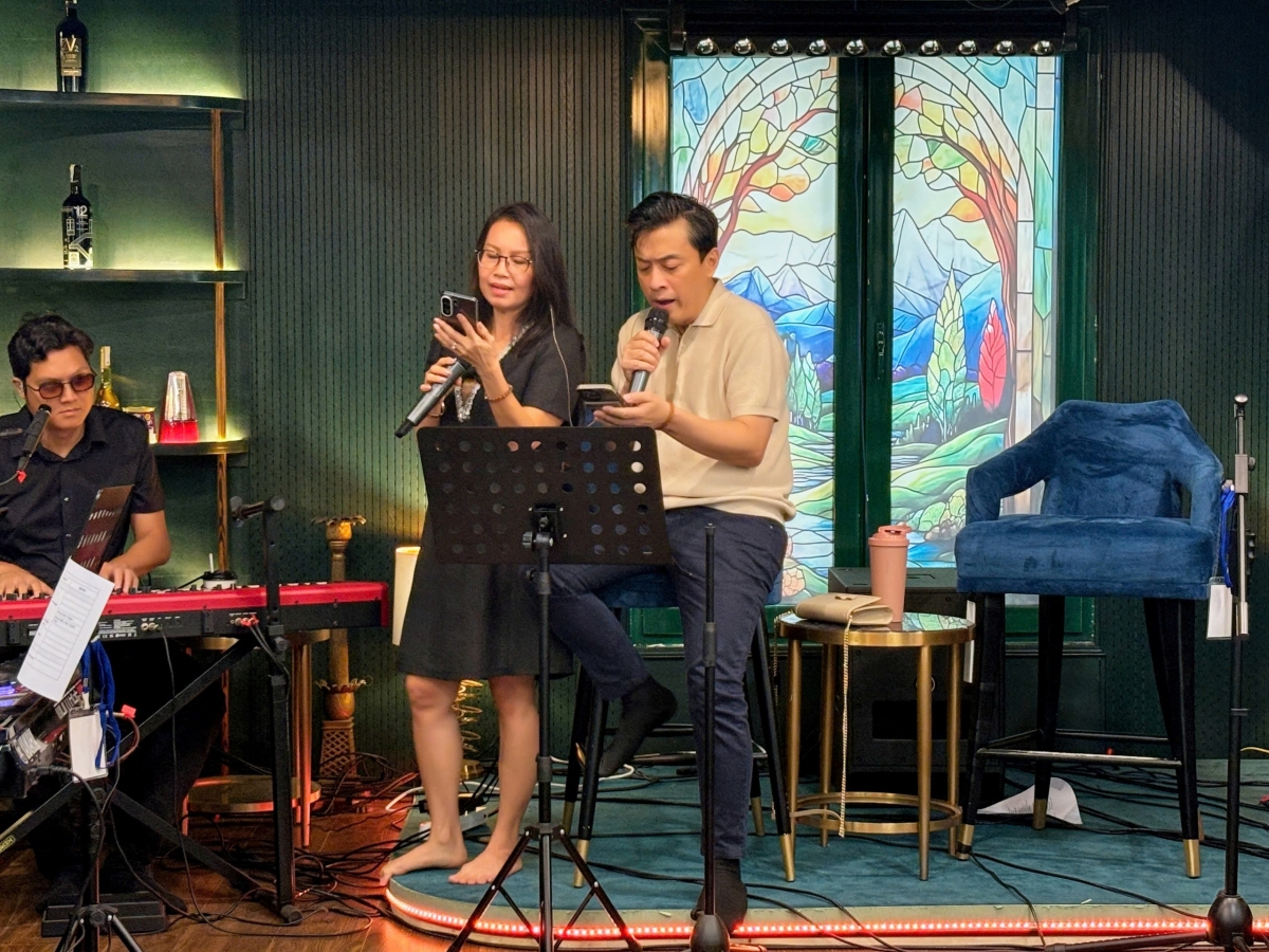 lam truong nho ky niem lan dau song ca voi cam ly 30 nam truoc hinh anh 2