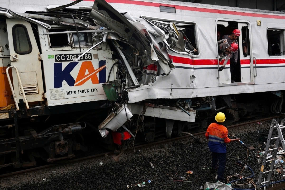 top vietnamese leader sends condolences over indonesia train accident picture 1