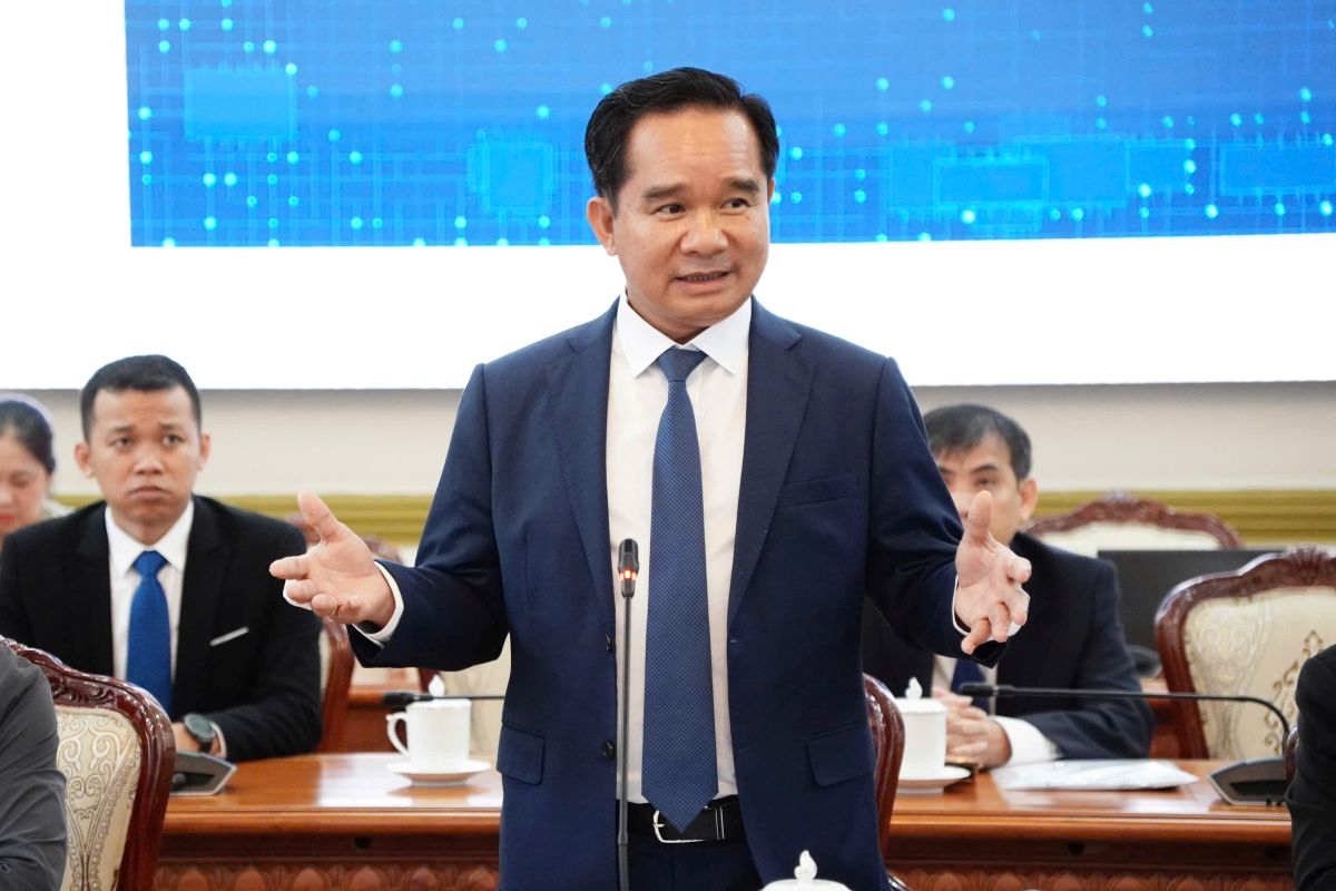 tp.hcm trao giay chung nhan dau tu 4 du an cong nghe cao tri gia 1,23 ti usd hinh anh 2