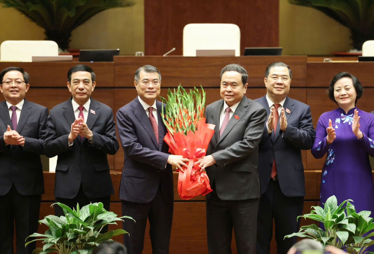 quoc hoi phe chuan 6 pho thu tuong va cac bo truong, truong nganh hinh anh 1