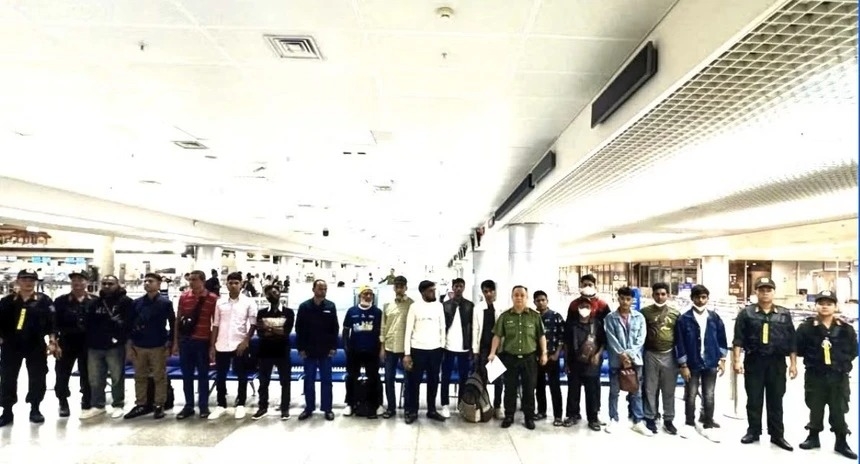 dong nai deports 47 foreign nationals for immigration violations picture 1