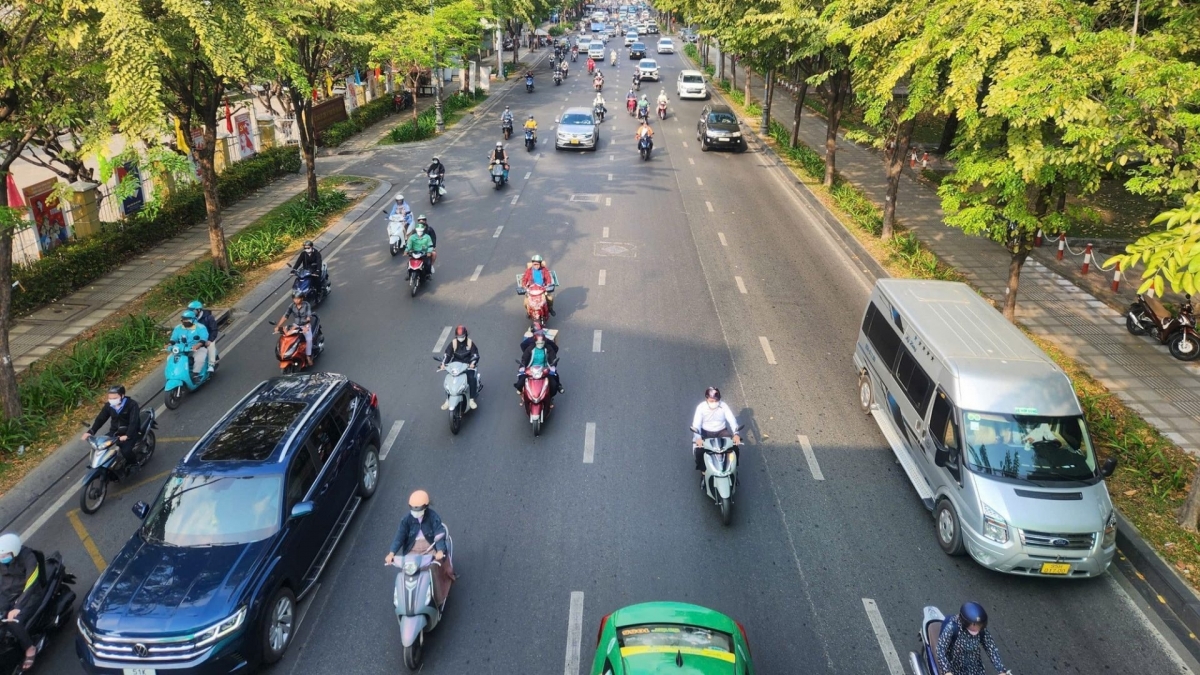 hcm city adopts air quality plan, targets lez rollout from 2027 picture 1