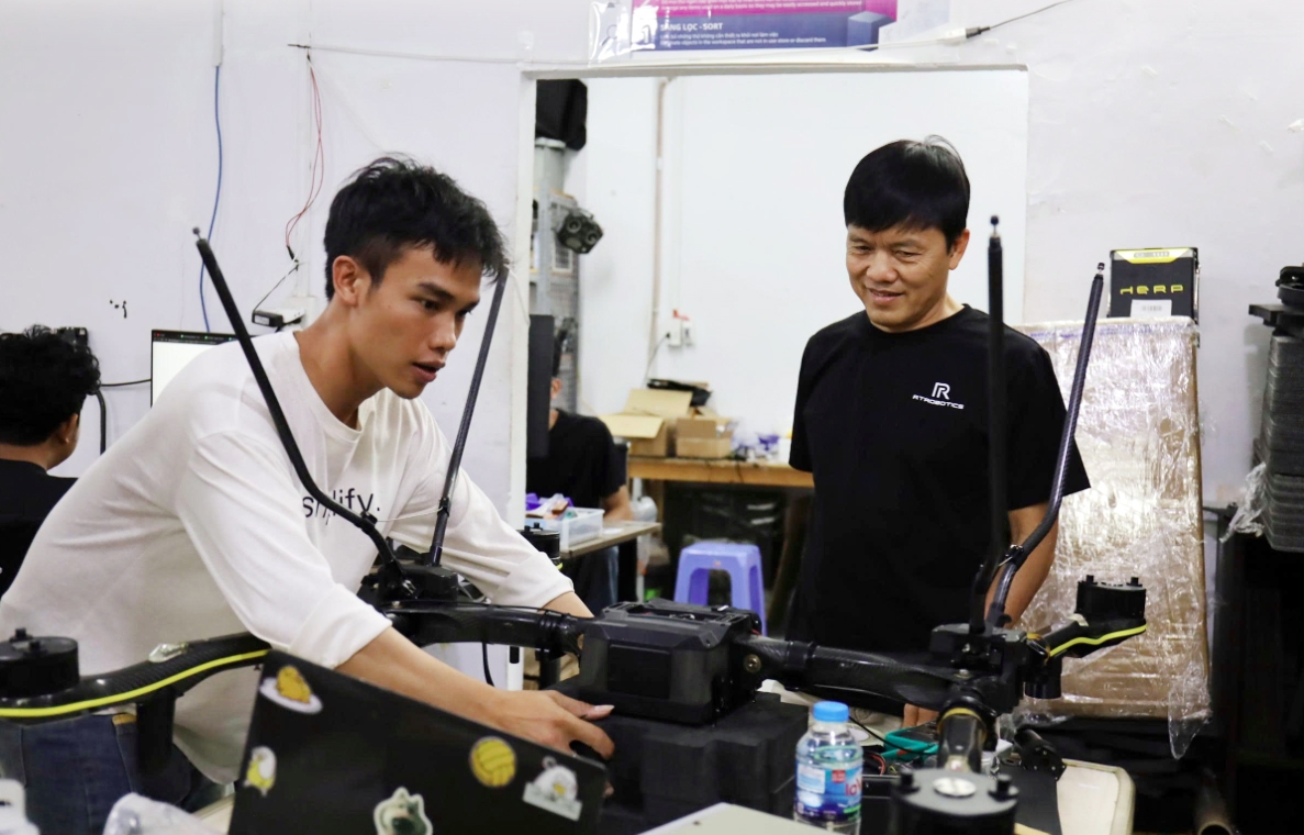 ho chi minh city pilots drone deliveries, paving the way for smart logistics picture 2