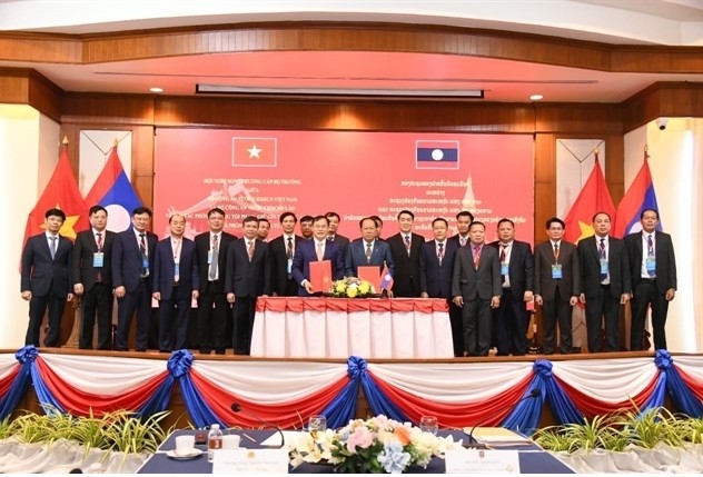 vietnam, laos hold 16th security cooperation conference in vientiane picture 1