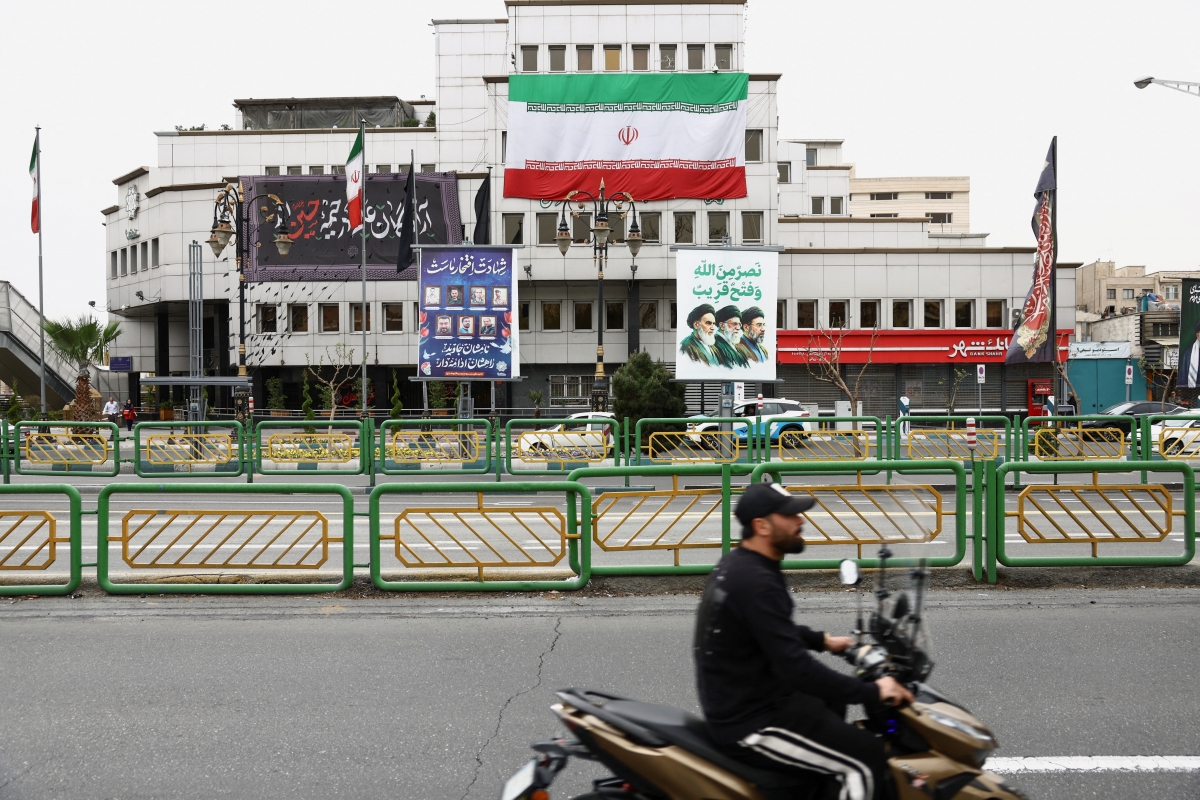 my gia han ngung ban, iran rut khoi dam phan, trien vong doi thoai mong manh hinh anh 1