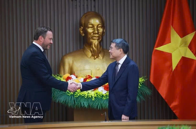 vietnam values ties with estonia a baltic gateway pm picture 1