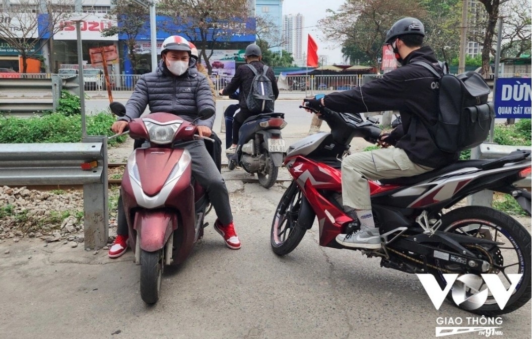 Vi phạm giao thông tại đường ngang đường sắt sẽ bị xử phạt như thế nào từ 15/5