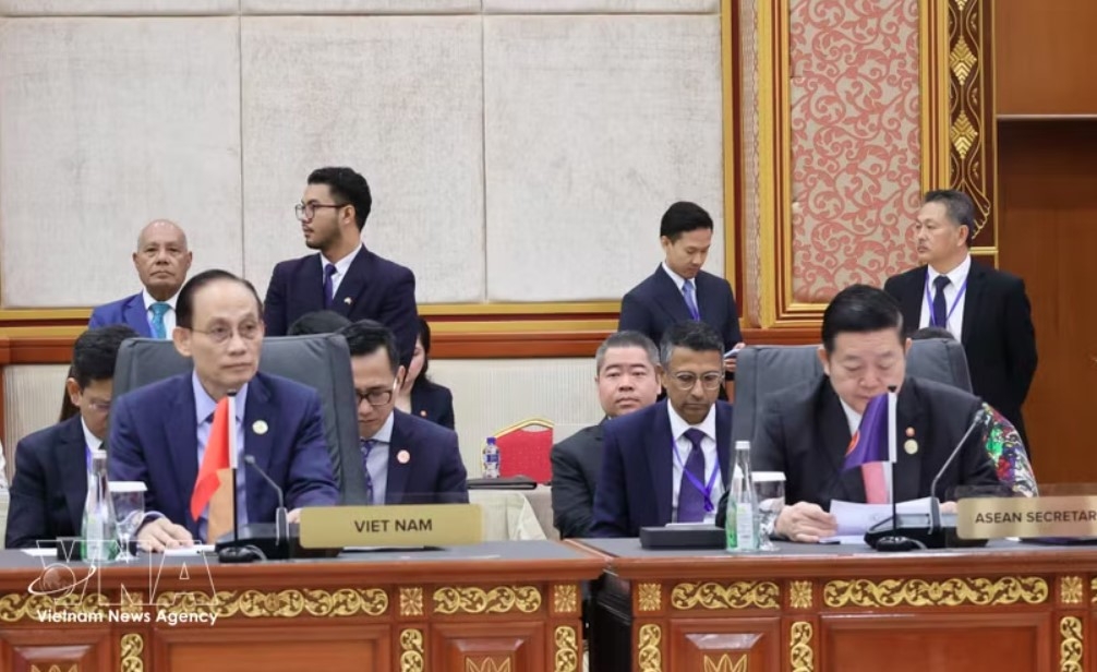 vietnam supports stronger comprehensive, practical, effective asean-eu cooperation picture 1