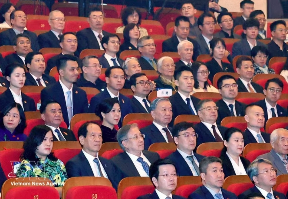 top vietnamese leader attends friendship music concert in beijing picture 1