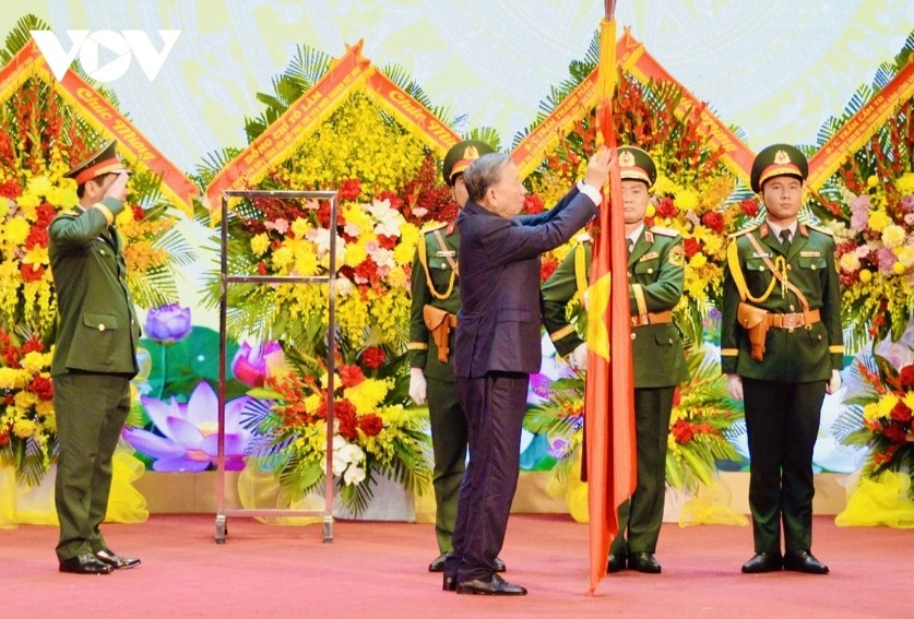 top leader calls for firmly strengthening public trust as pillar of national defence picture 2