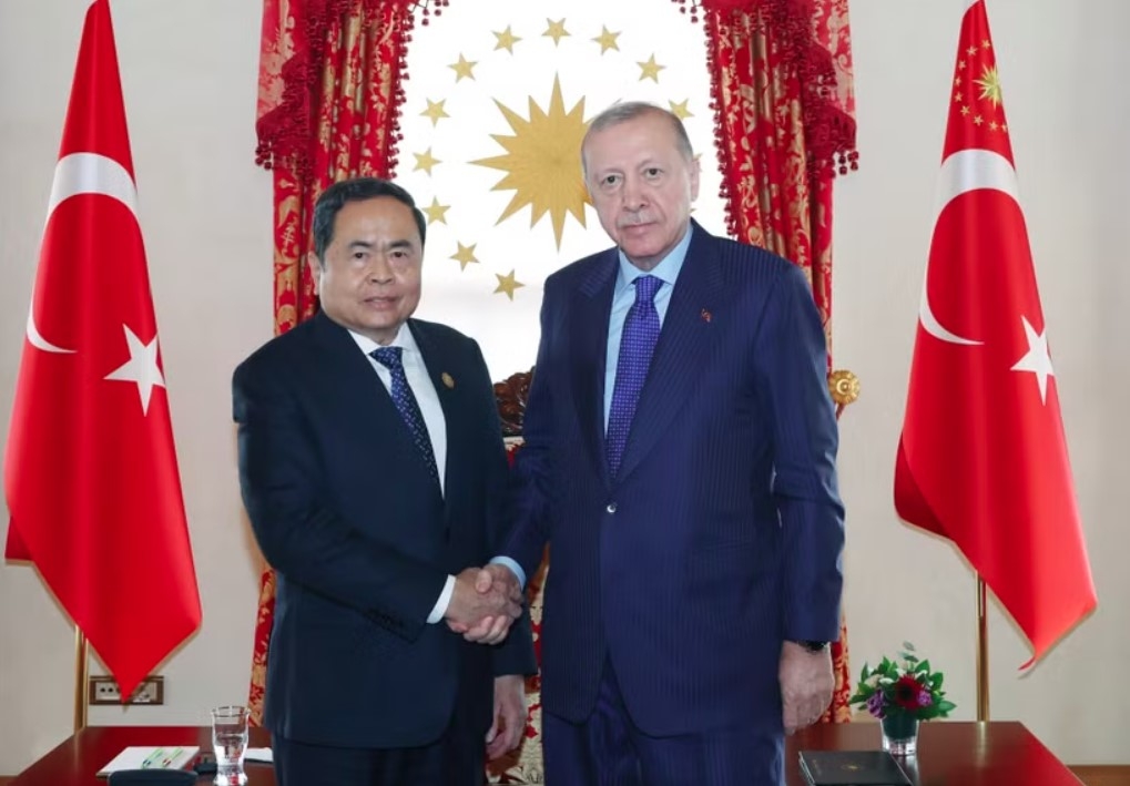 vietnamese na chairman meets turkish president picture 1