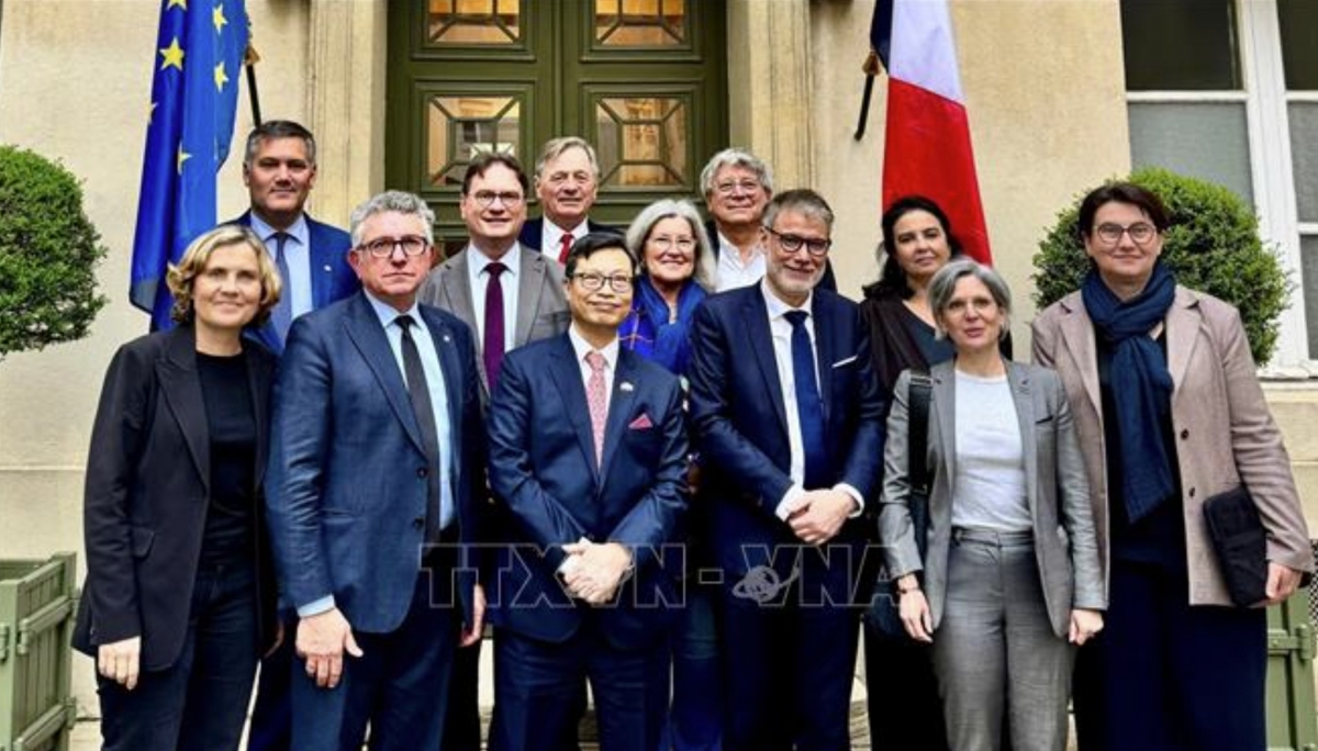 france, vietnam promote parliamentary cooperation picture 1