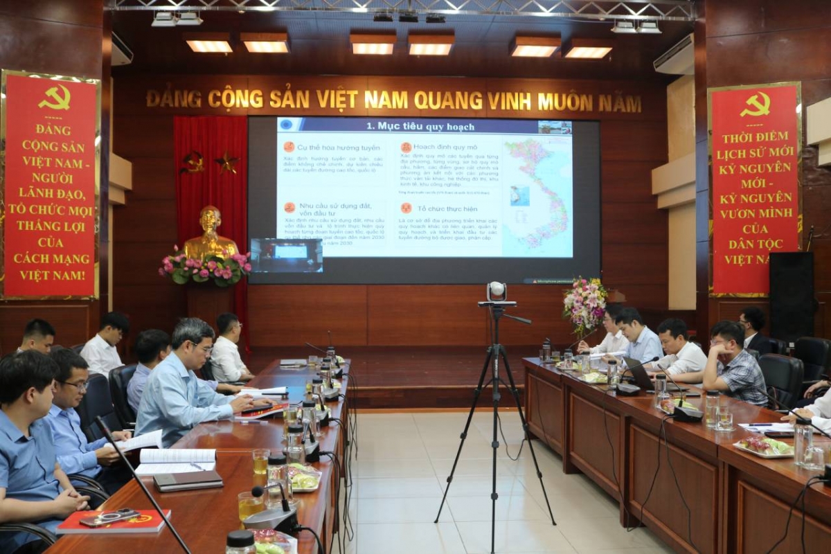 cong bo quy hoach ket cau ha tang duong bo den 2050 hinh anh 1