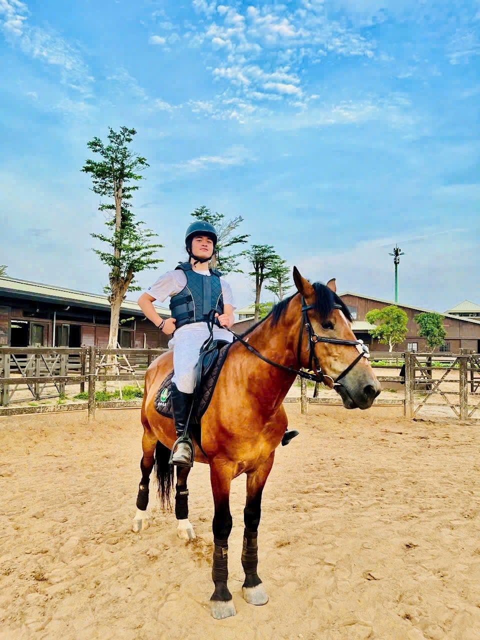 cu dan noi ve cuoc doi dang song hon moi ngay tai vinhomes royal island hinh anh 3