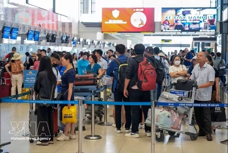 noi bai international airport braces for up to 15 surge in holiday passengers picture 1