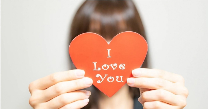 Điều gì khiến cô gái dù bị từ chối vẫn "tỏ tình không mệt mỏi"