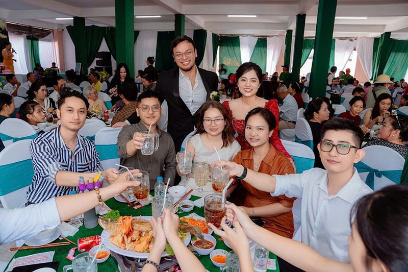 co gai tay ninh lay chong theo dao hoi, mam co cuoi khien ho hang ngo ngang hinh anh 4