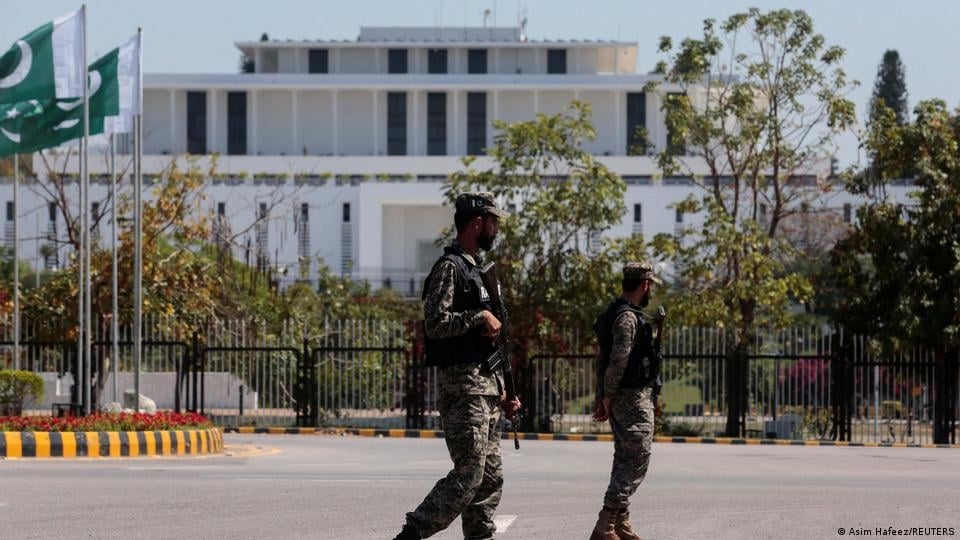 pakistan doi mat thach thuc lon trong vai tro trung gian my - iran hinh anh 1