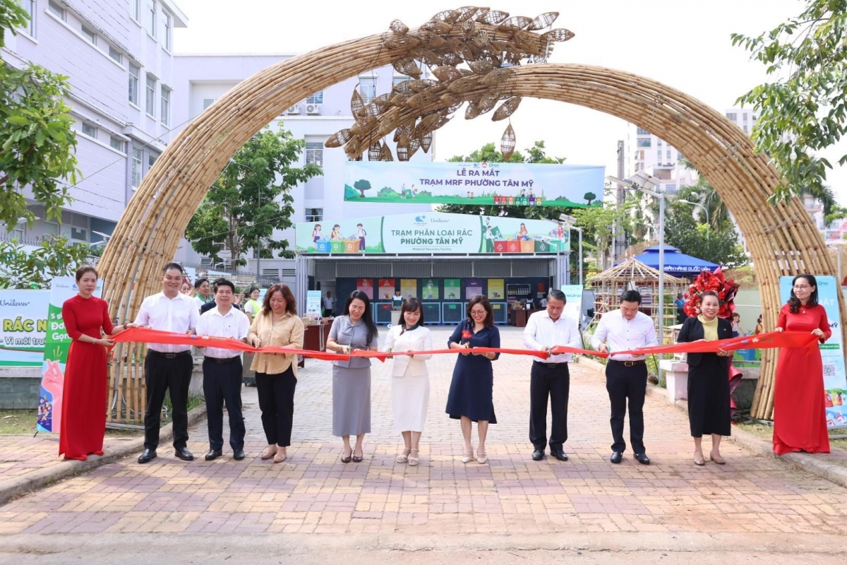 unilever trien khai tram thu hoi vat lieu tai che so hoa tai tp.hcm hinh anh 1