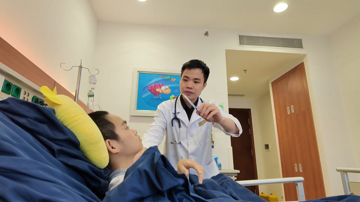 vinmec kich hoat quy trinh toi khan trong dem, cuu song be trai 12 tuoi hinh anh 2