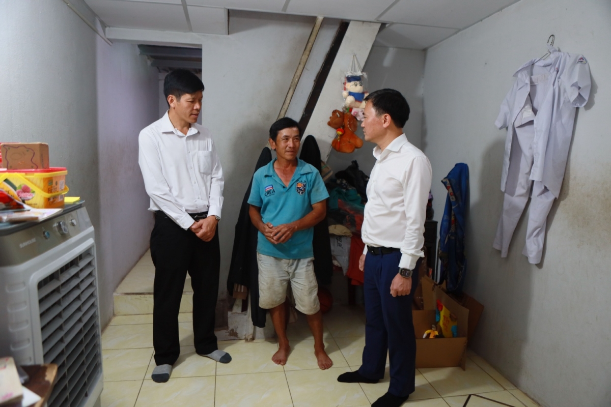 hanh trinh tiep them tet am cua petrovietnam noi oan minh do bao lu mien trung hinh anh 4