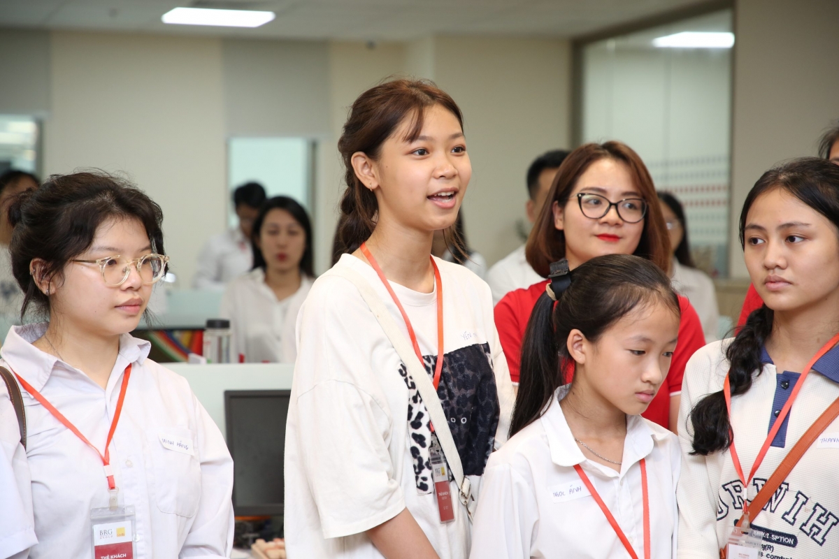 Dong hanh chap canh nuoi duong uoc mo hoc sinh ngheo hinh anh 4