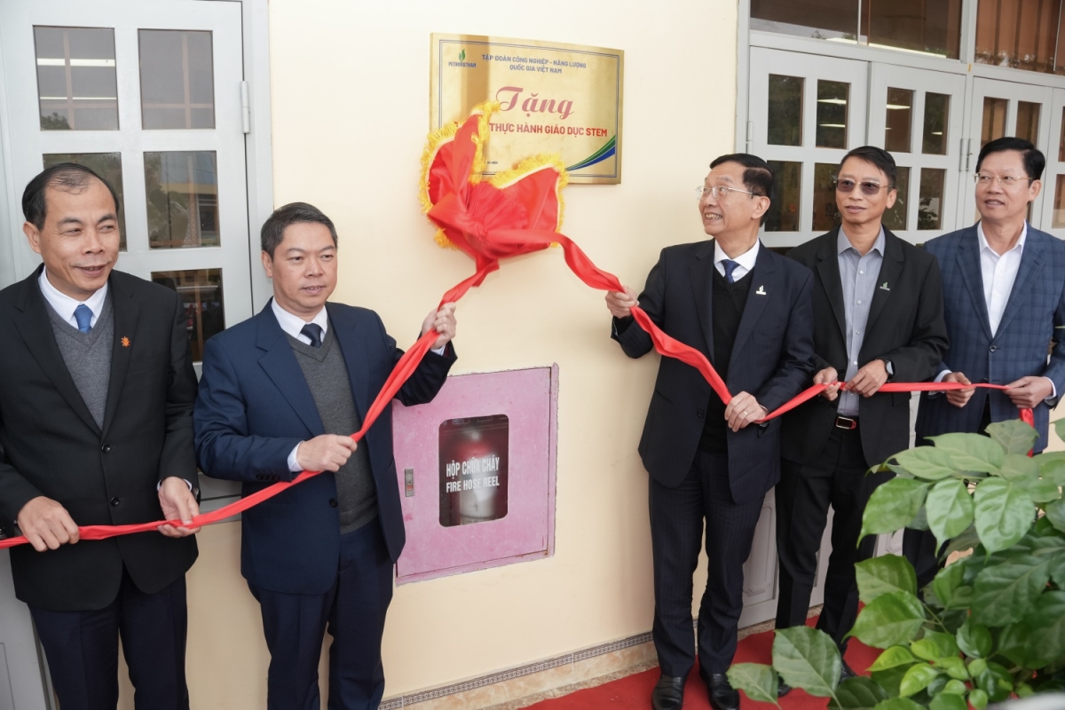 petrovietnam lan toa truyen thong tri an va trach nhiem voi cong dong hinh anh 3