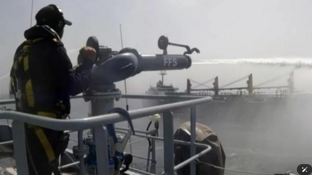 hai quan pakistan cuu ho 18 thuyen vien gap nan, co cong dan viet nam hinh anh 1