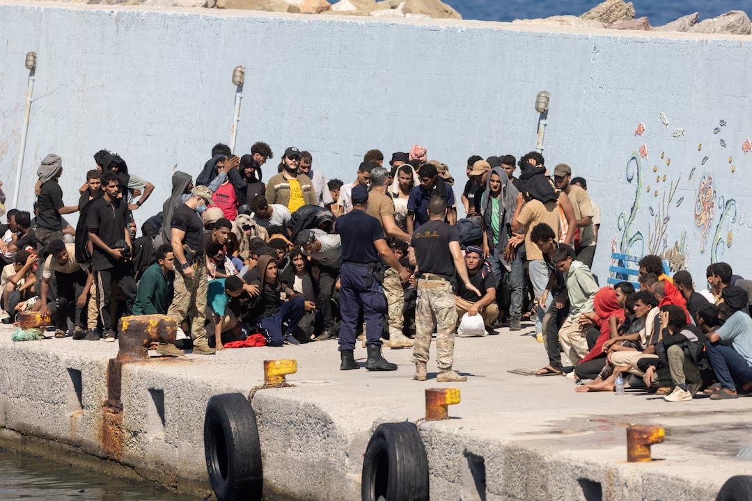 hy lap cuu song hon 300 nguoi di cu ngoai khoi dao crete hinh anh 1