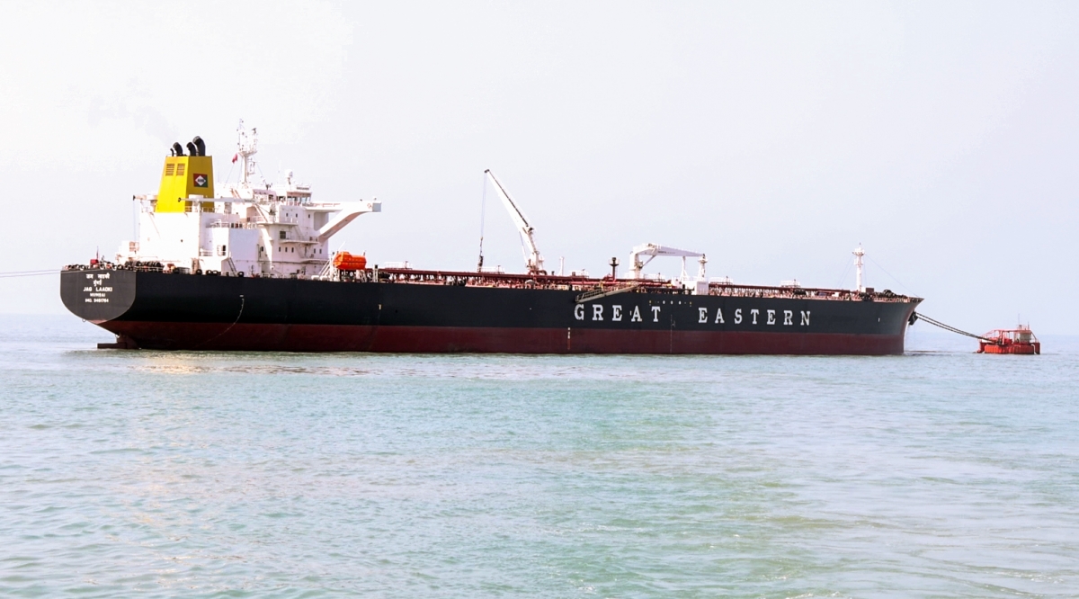 An Do cap mien tru dac biet cho tau dau iran cap cang hinh anh 1