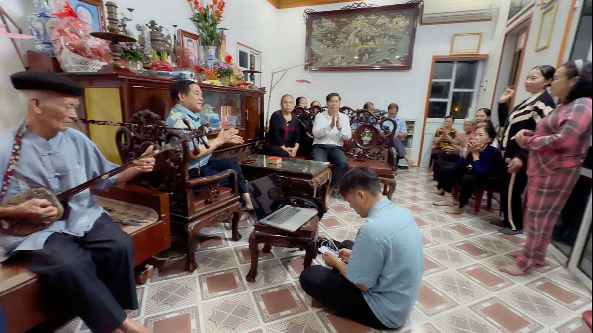 Ung dung cong nghe moi, ai vao phat thanh khong danh mat ban sac rieng moi la thanh cong hinh anh 4