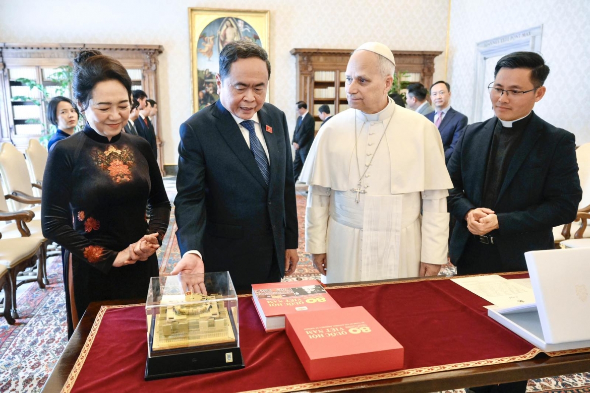 chu tich quoc hoi tran thanh man hoi kien giao hoang toa thanh vatican leo xiv hinh anh 5