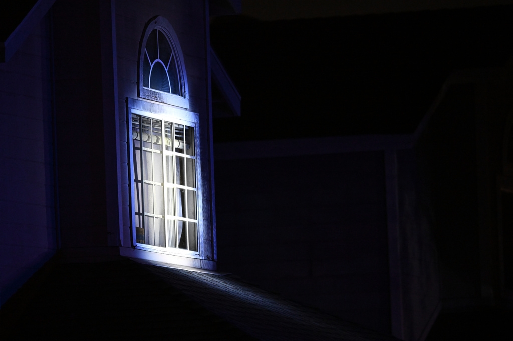 toan canh vu no sung o tiec bao gioi nha trang noi ong trump tham du hinh anh 14