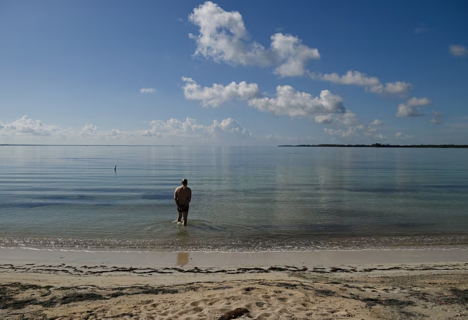 khong co dien hay nhien lieu, cac diem du lich hang dau cua cuba vang lang hinh anh 1