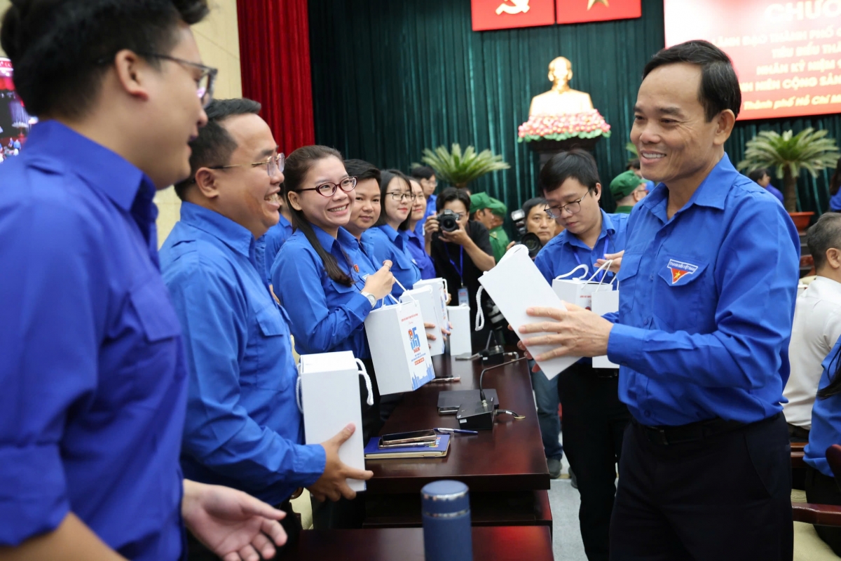 bi thu thanh uy tp.hcm hoat dong doan phai thuc chat, co ket qua hinh anh 1