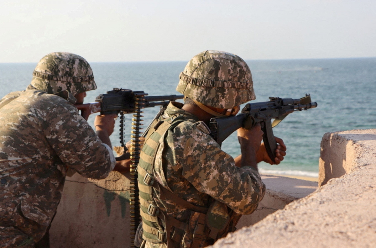 tuong linh iran toi pakistan tham van dam phan hinh anh 1